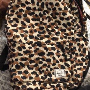 HERSCHEL CLASSIC LEOPARD BACKPACK